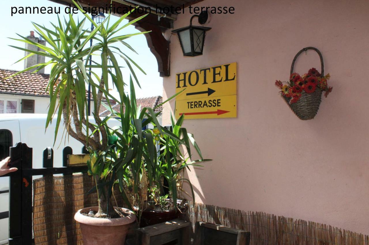 Hotel Le Dervois มองติอ็องแดร์ ภายนอก รูปภาพ